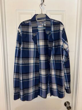 Express Men’s Blue Plaid Button-Up Shirt Size Medium